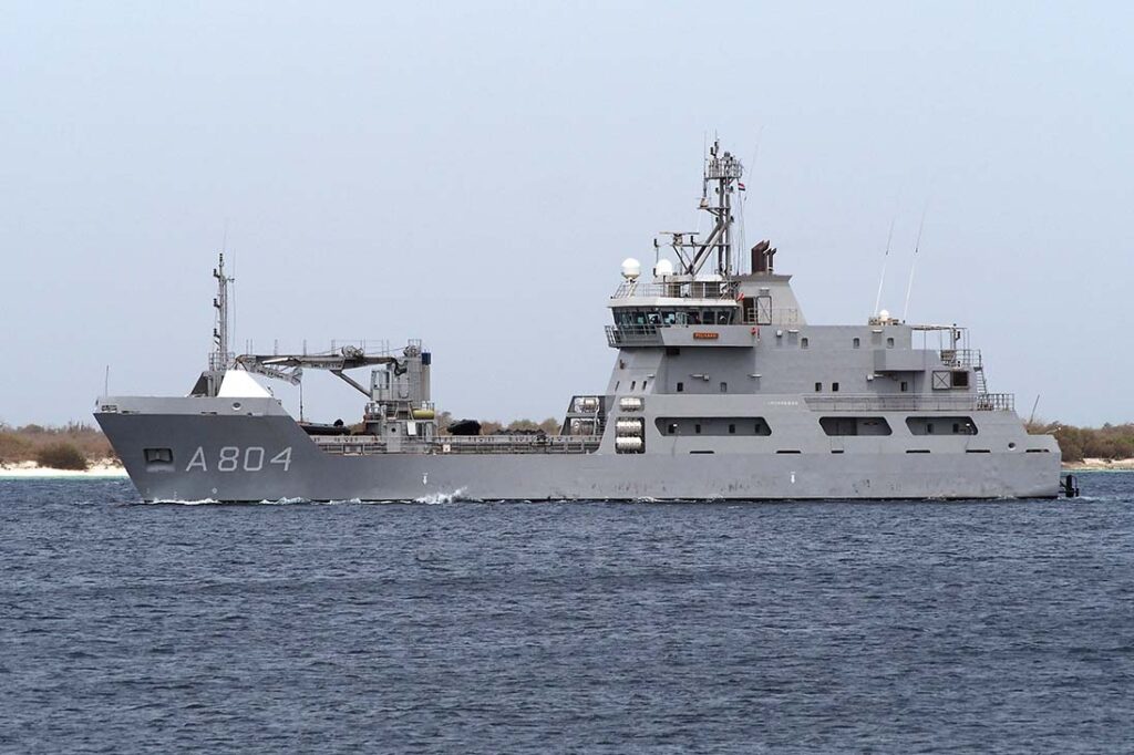 The RNLN’s ECAM tested its UltiMaker FDM printers aboard the logistics support ship HNLMS Pelikaan under different sea conditions. [Dick Langer, via Wikimedia Commons; CC-BY-SA 4.0]