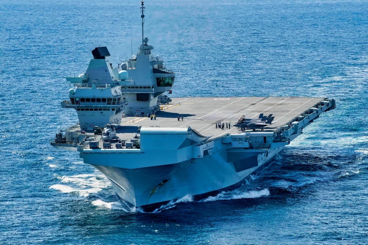HMS Queen Elizabeth Aircraft Carrier