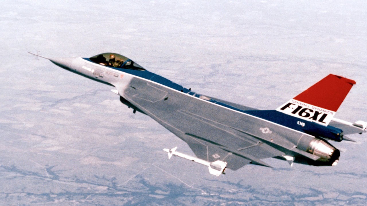 F-16XL。图片来源：创意共享。