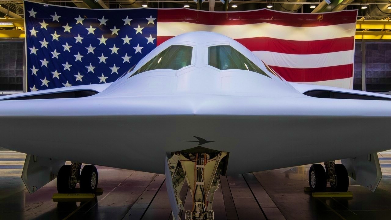 B-21 Raider于2022年12月2日在加利福尼亚州帕姆代尔的一个仪式上向公众揭幕