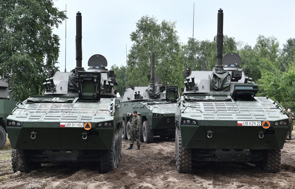 M120K RAK SP mortar 2019 serial production systems on the Nowa Deba training ground with Polish Armed Forces. [Jarosław Wolski, via Wikimedia Commons, CC-BY-SA 4.0]