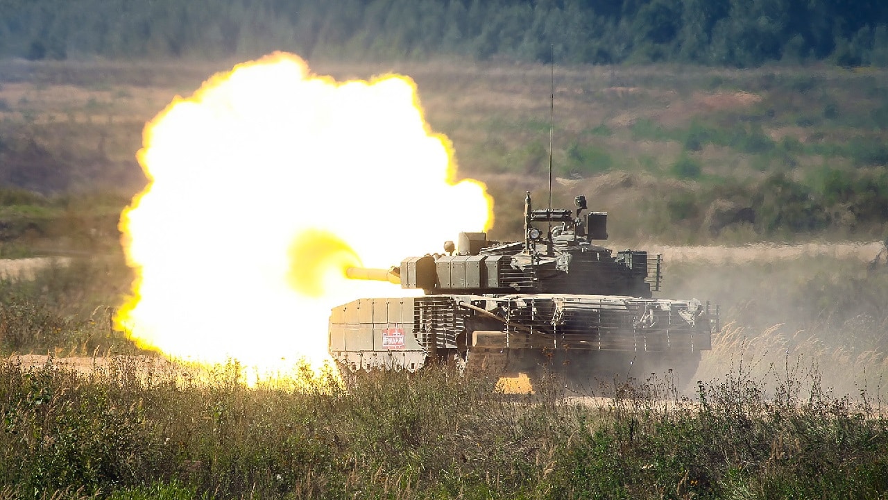 Russian tank live fire exercise during military drills 2026