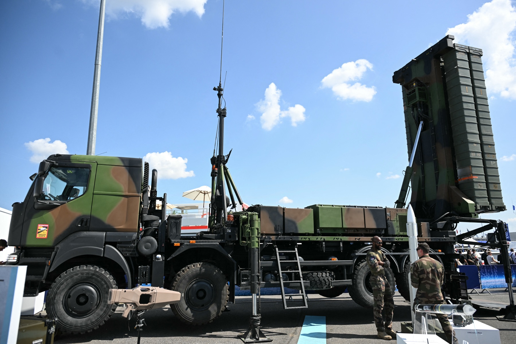 法国SAMP-T NG空中防御发射器与Aster导弹展示