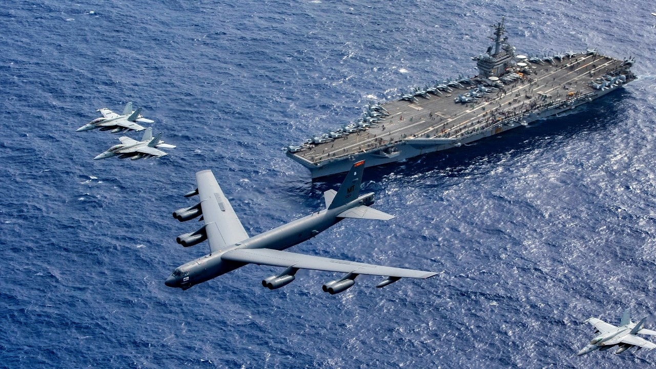 B-52和航空母舰