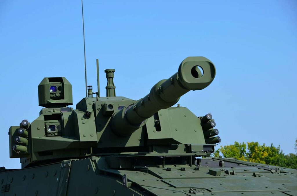 : A 3105 mobile gun system on the Boxer, equipped with Safran PASEO gunner and commander sights. [John Cockerill Defense]