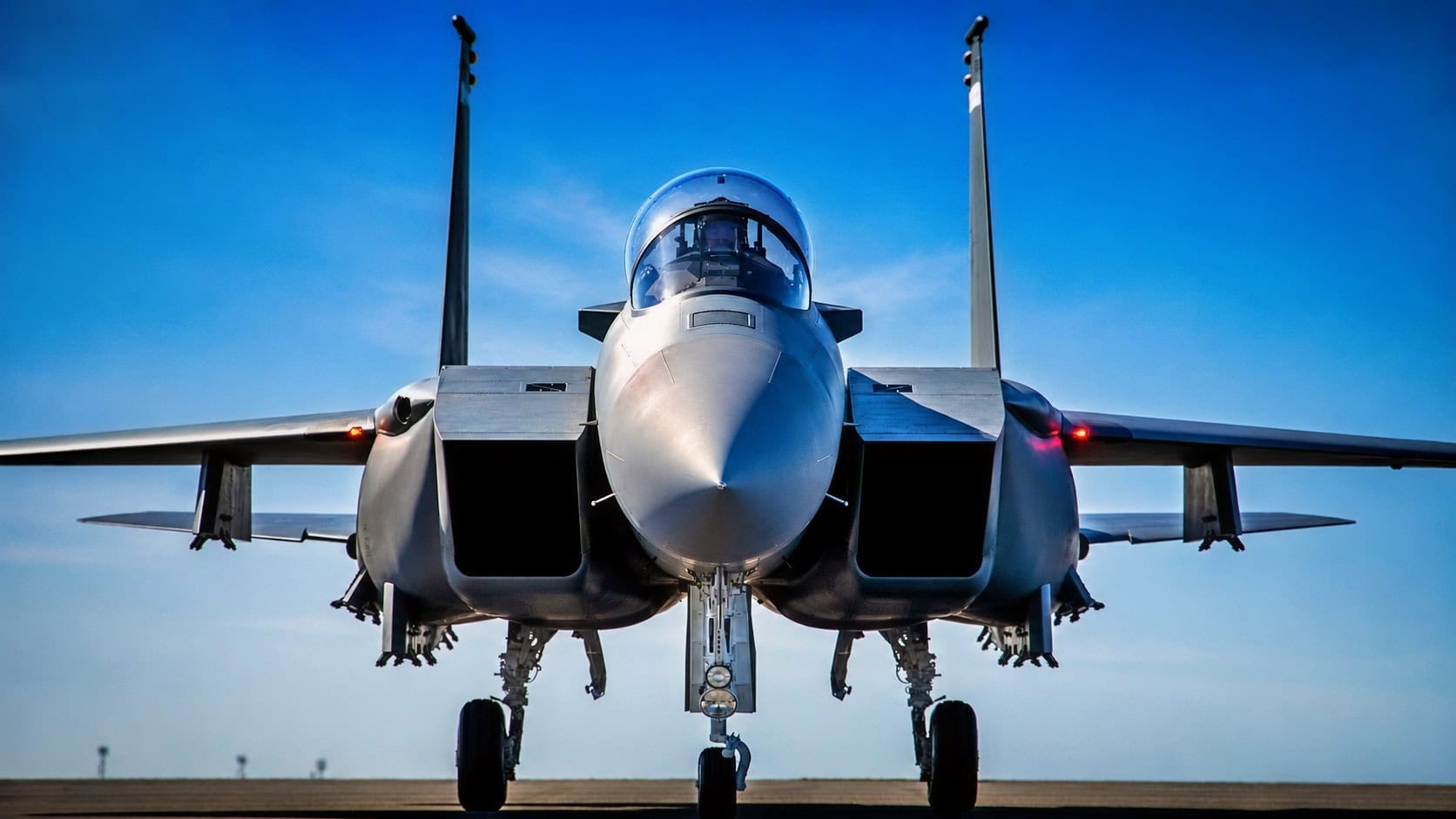 美国F-15EX鹰II战斗机为嘉手纳空中力量过渡