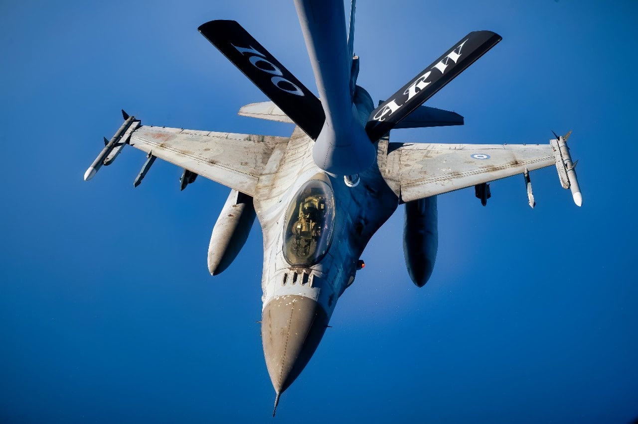 F-16 Fighter
