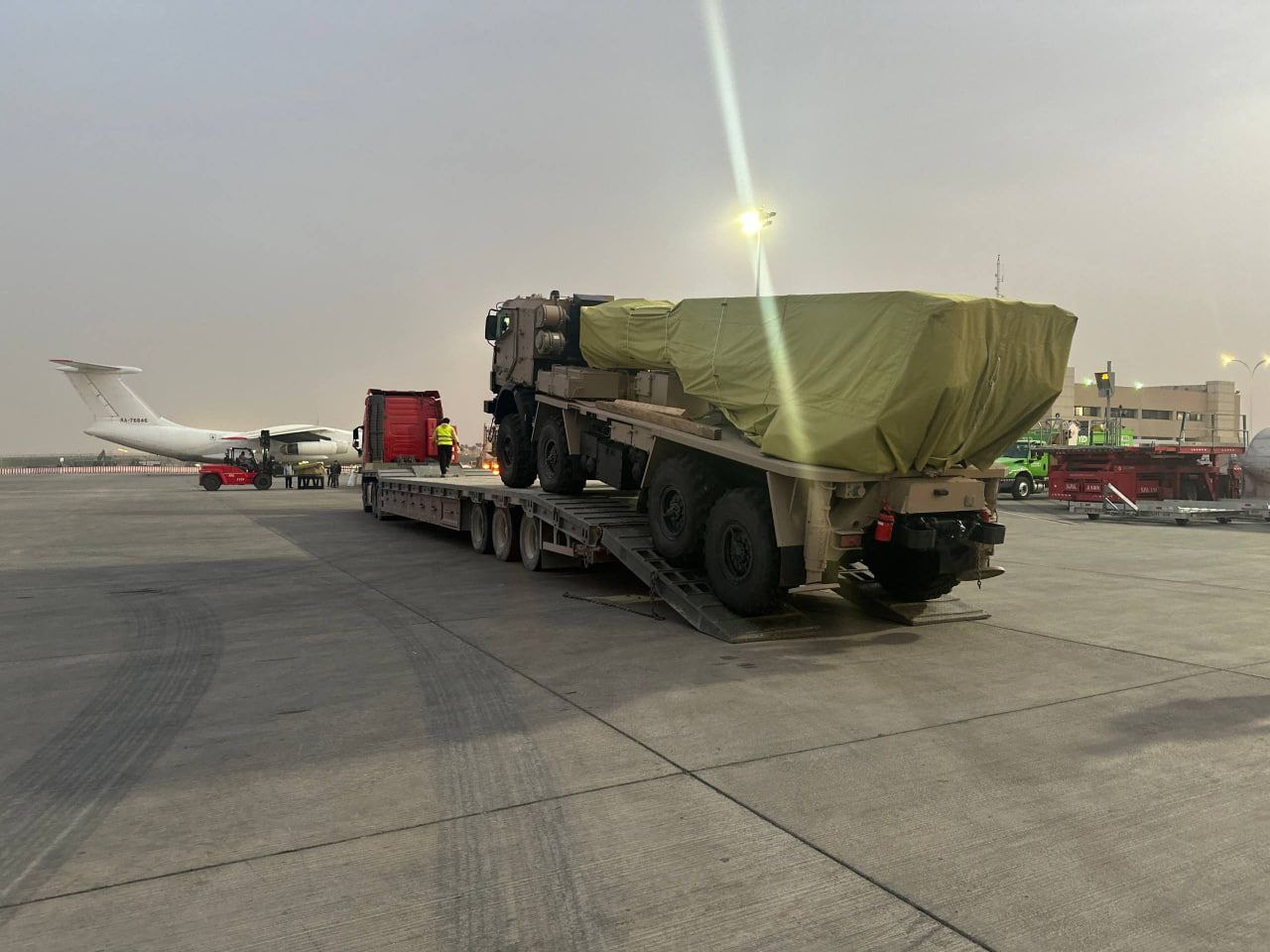 Sarma 300mm multiple launch rocket system