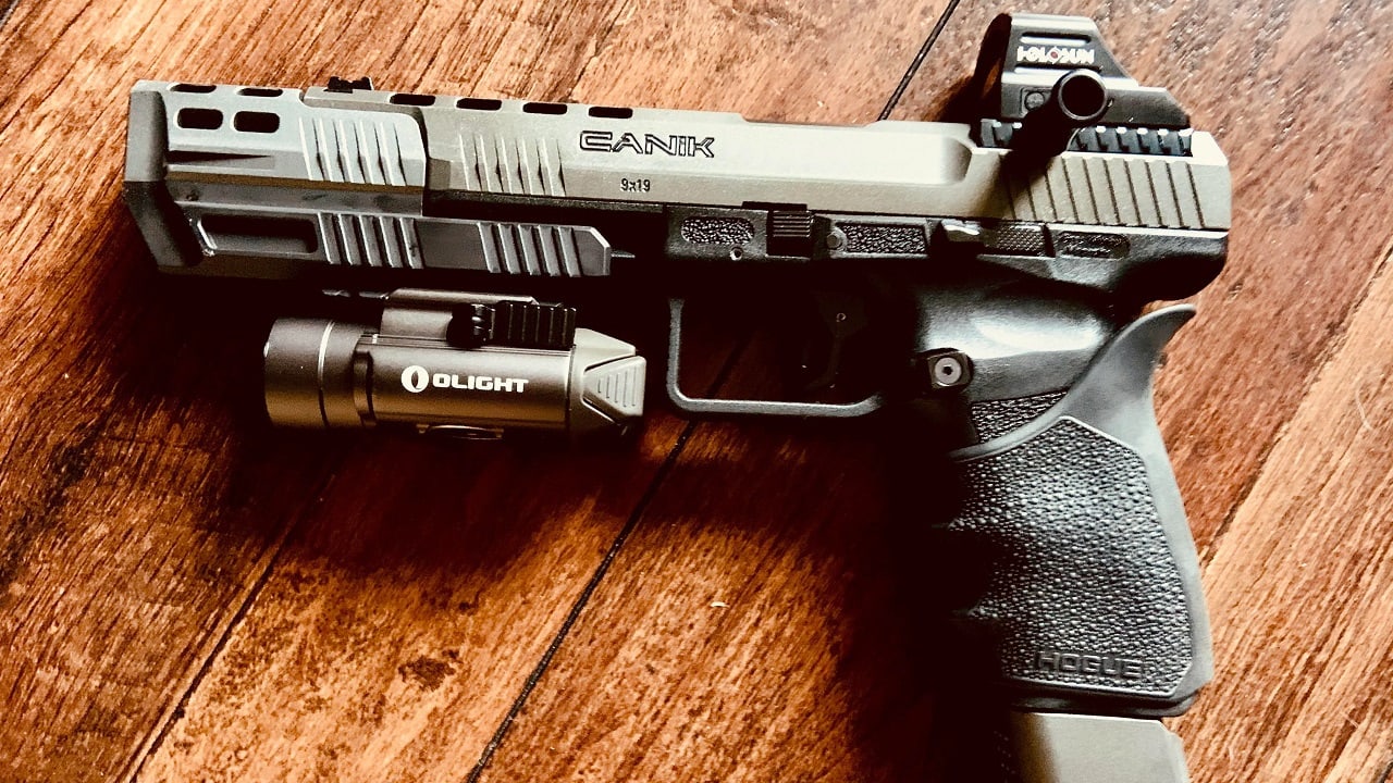 Canik TP9SFx 9mm. 图片来源：创意共享。