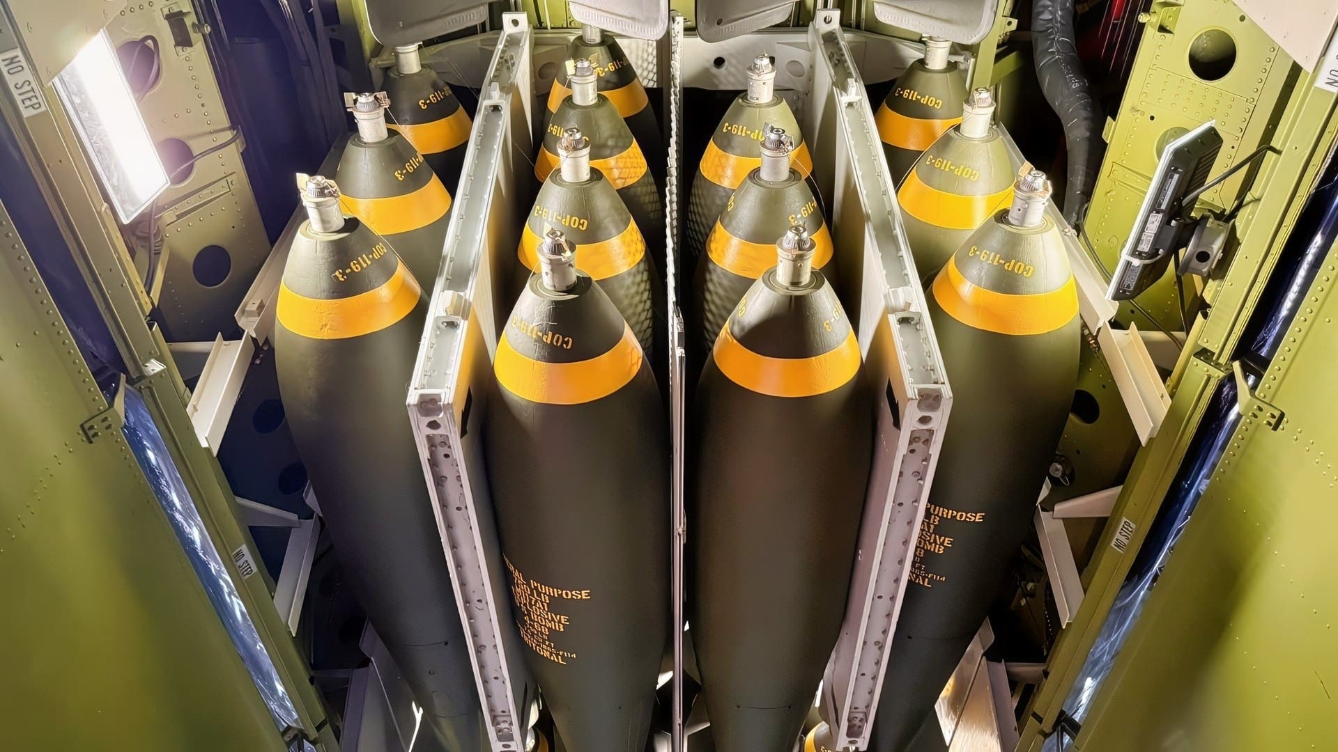 19FortyFive.com B-52 Bomber Bombs