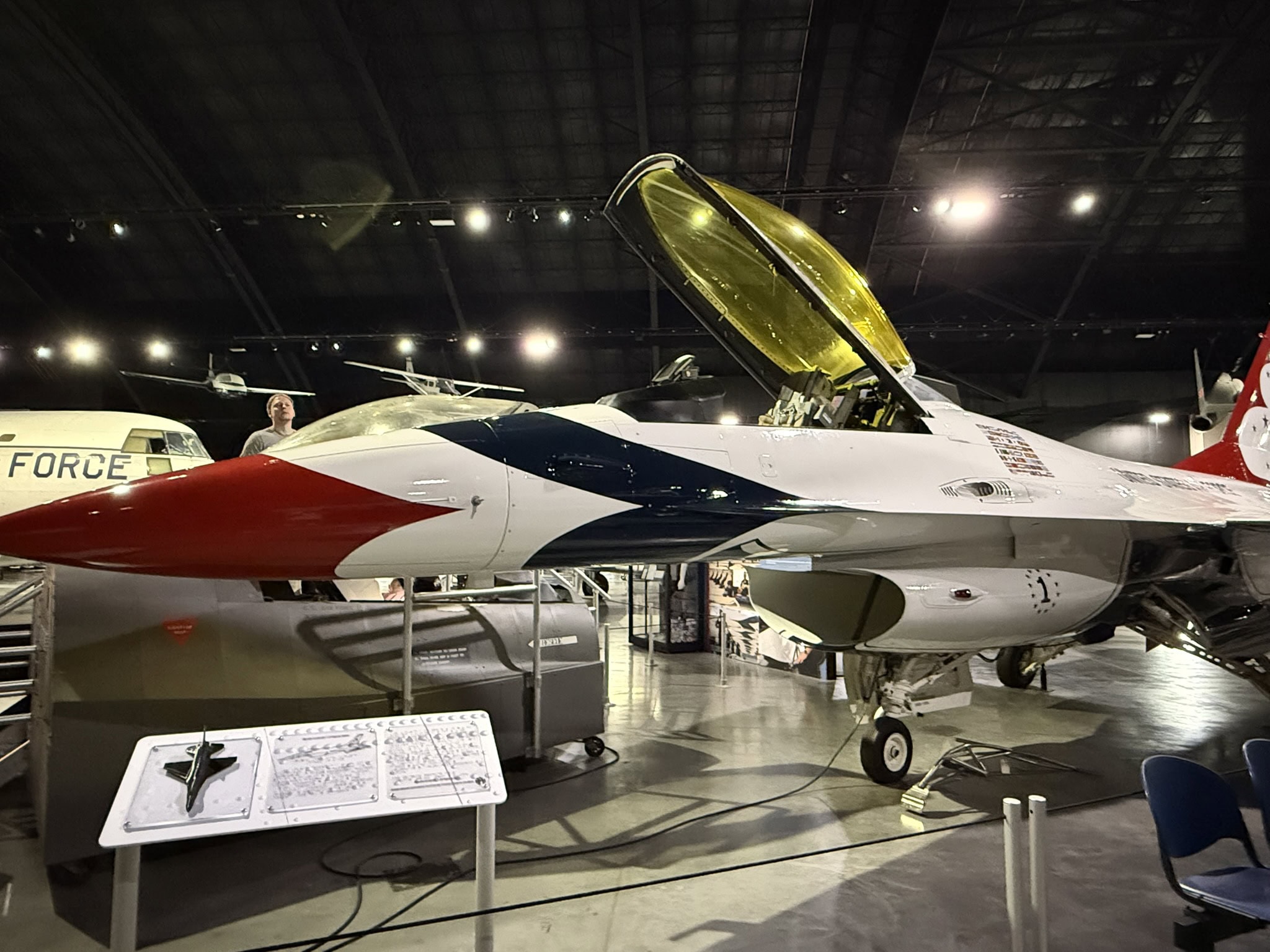 F-16