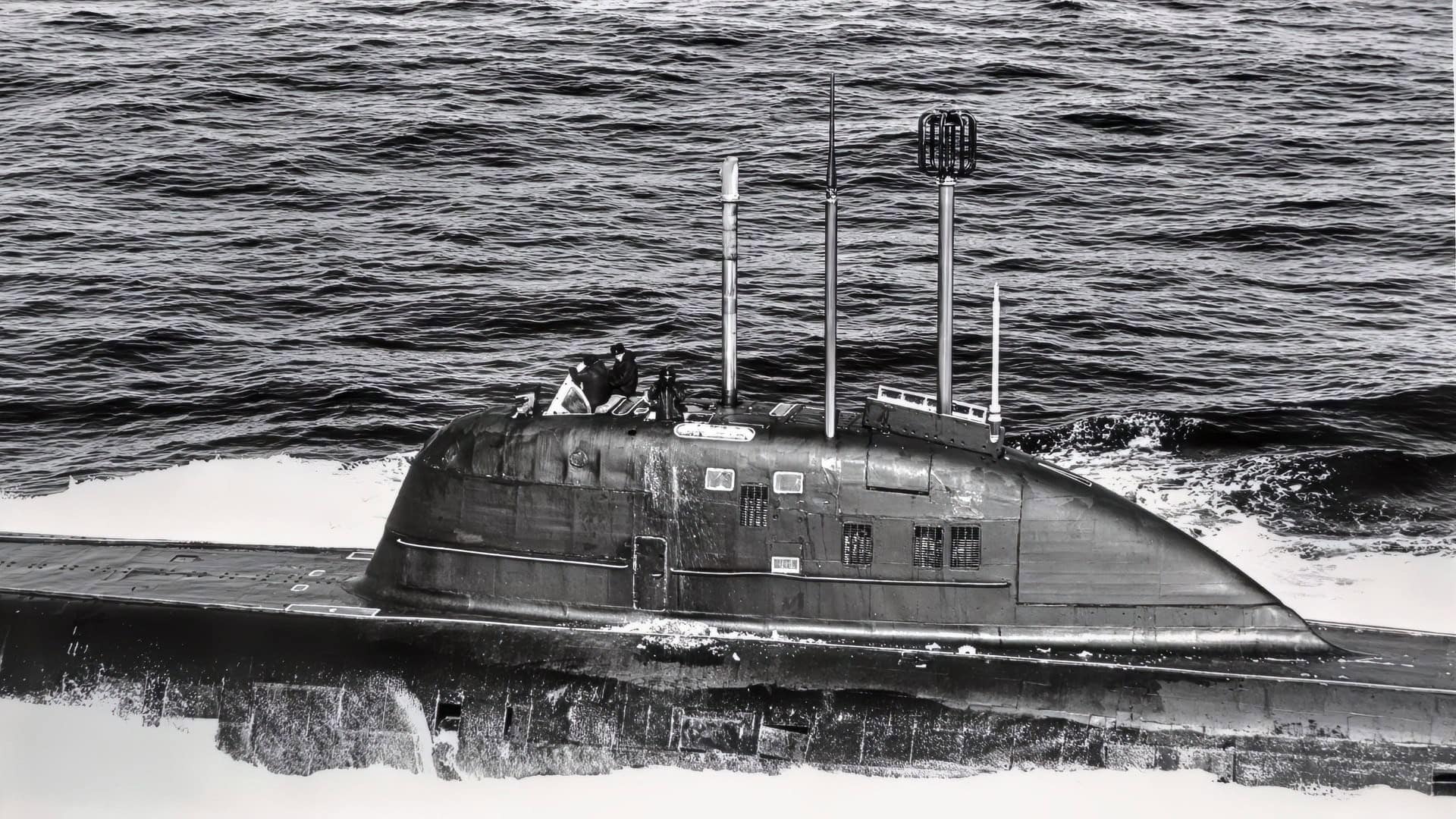 A port view of the sail of a Soviet Victor-II class nuclear-powered attack submarine underway.