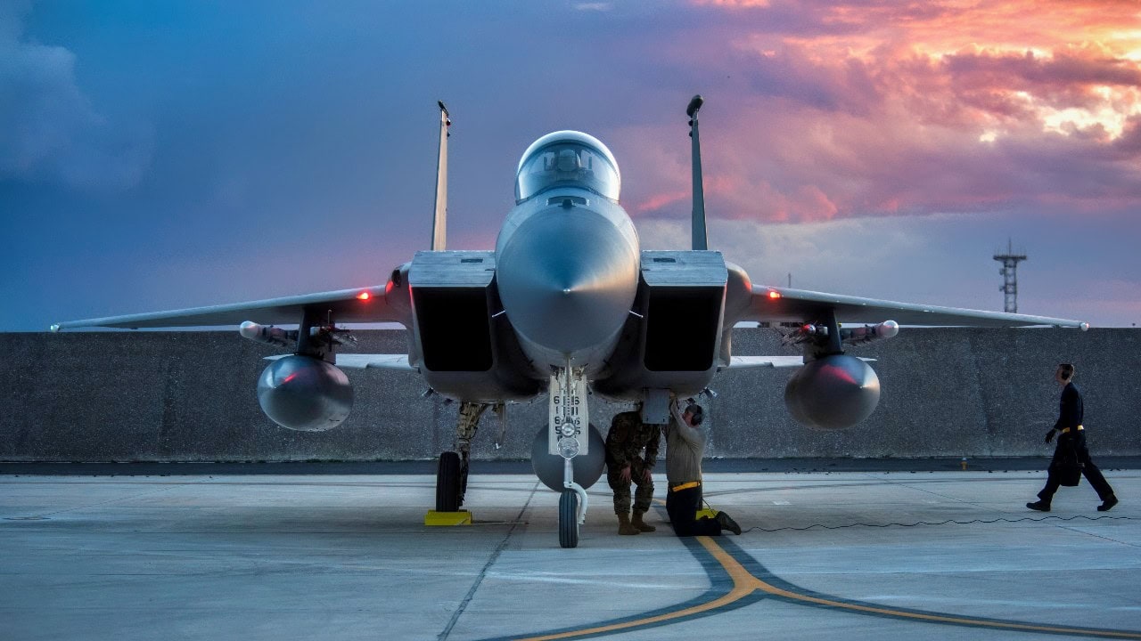 F-15 美国空军。