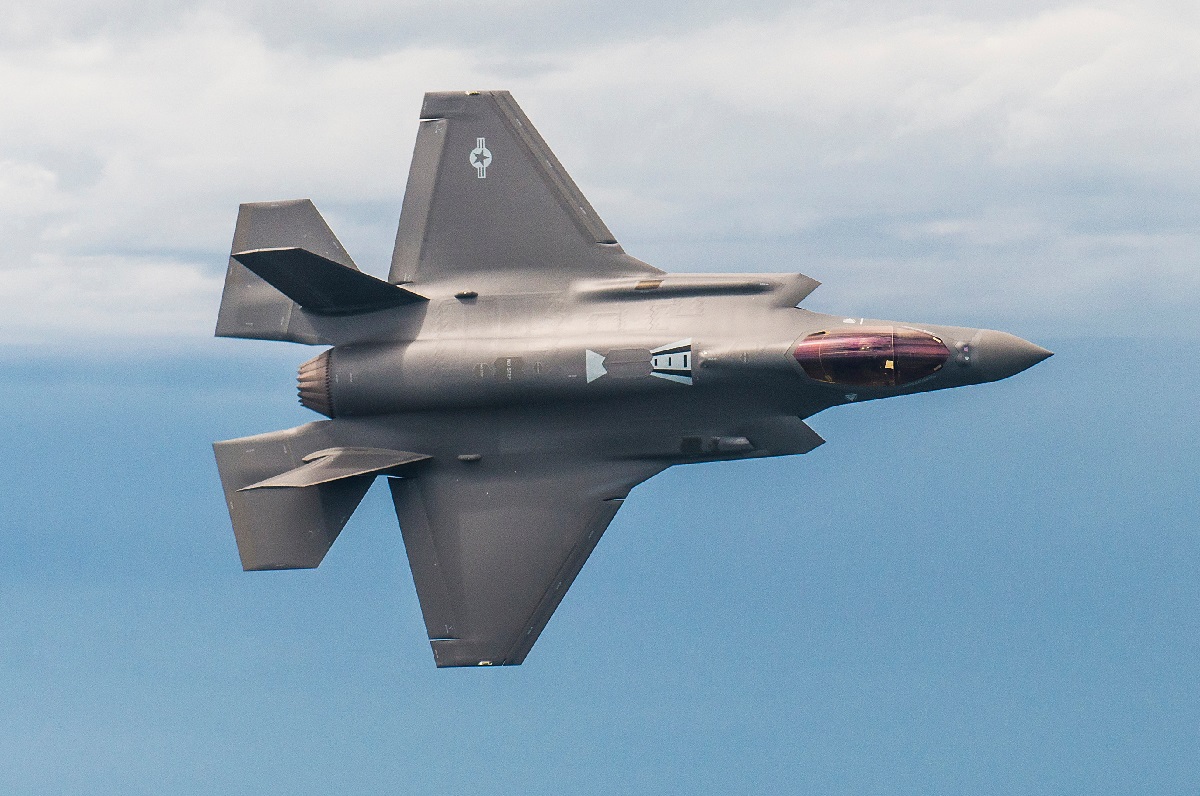 与瑞士北约安全合作辩论相关的瑞士F-35战斗机