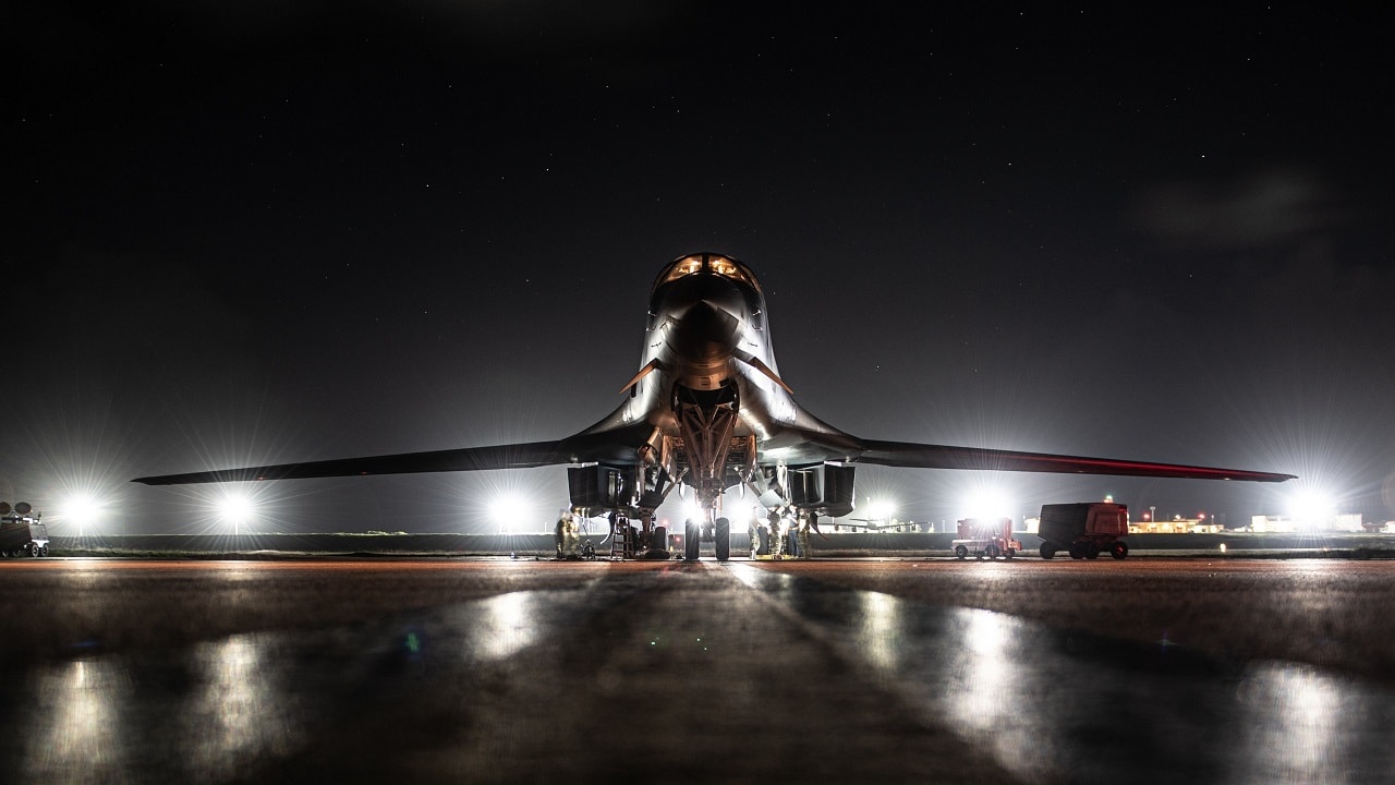 B-1B Lancer轰炸机