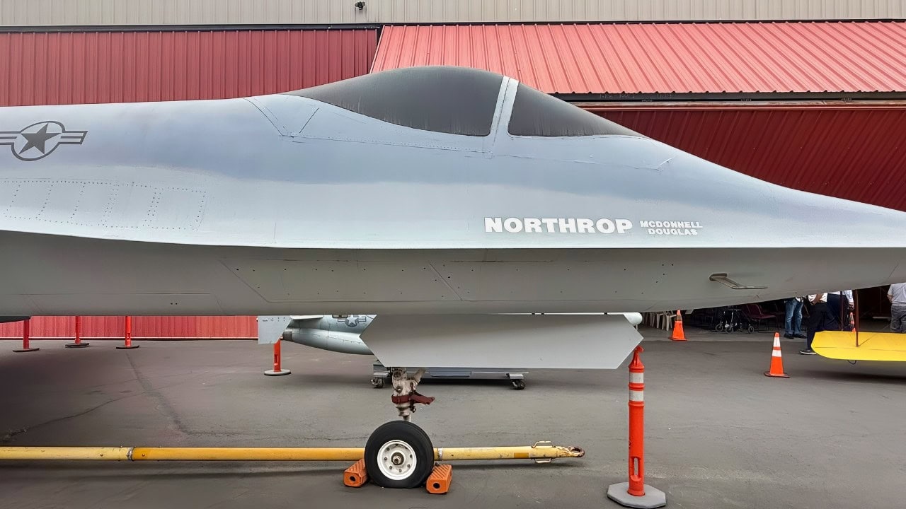 YF-23A Black Widow II 19FortyFive Image