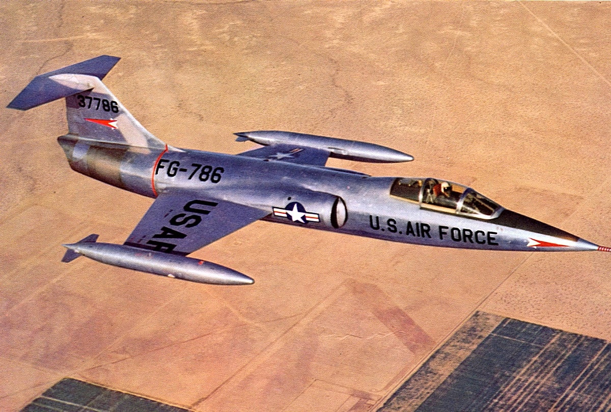 F-104