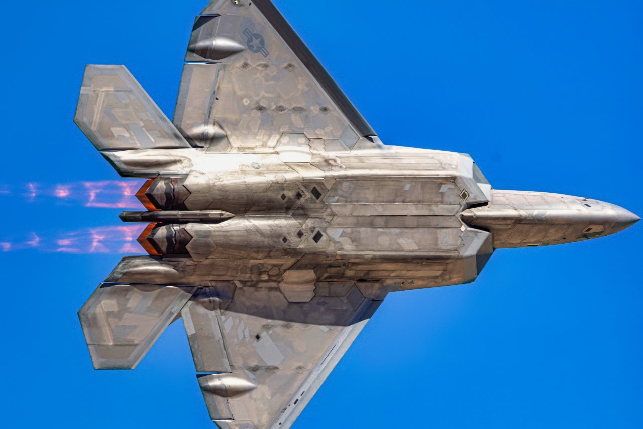 F-22猛禽战斗机