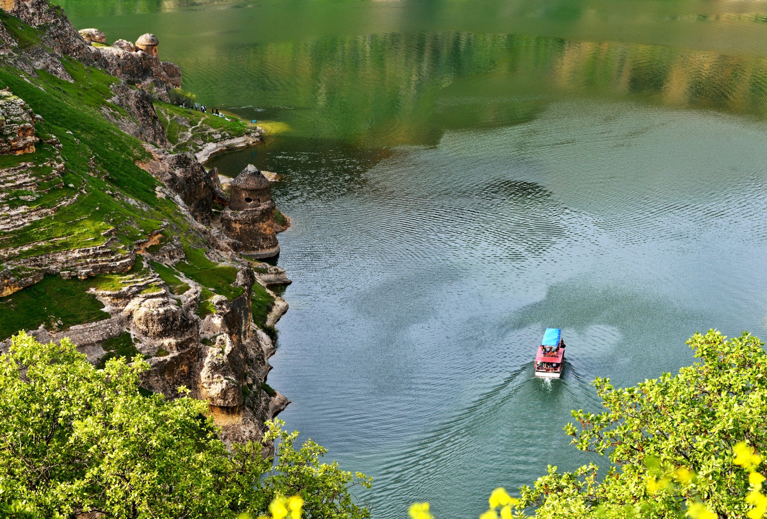 Dicle Dam Lake