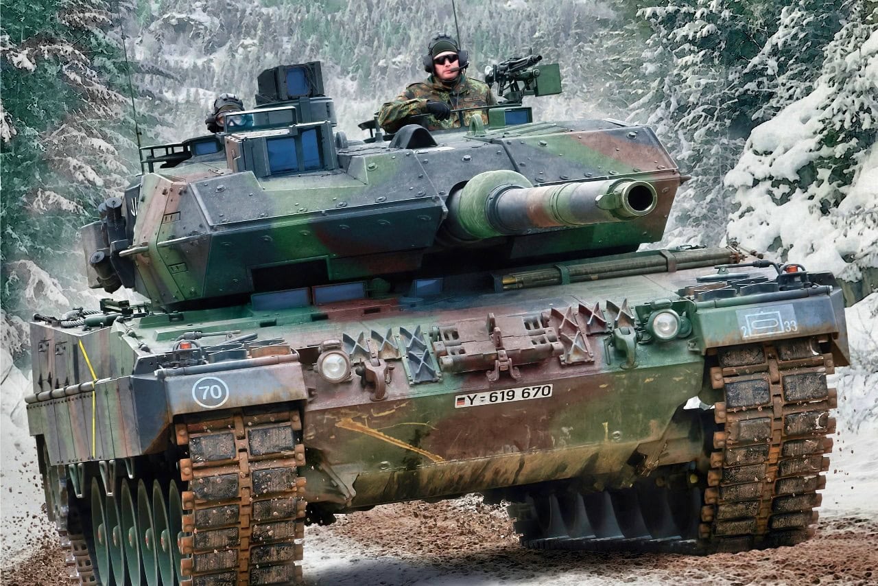 Leopard 2 main battle tank German Bundeswehr tank delivery Ukraine military aid