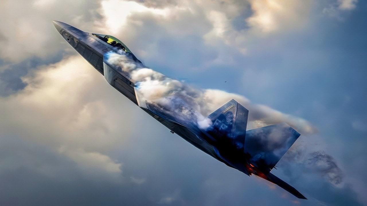 An F-22 Raptor performs an aerial demonstration at Naval Air Station Oceana, Virginia, Sept. 19, 2025. Rapid changes in angle of attack create visible vapor around the aircraft, providing a clear view of its aerodynamic performance. This demonstration highlights the F-22’s advanced maneuvering capabilities, showcasing its speed, agility, and thrust-vectoring performance. (U.S. Air Force photo by Staff Sgt. Lauren Cobin)