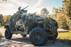 Flensburg Technology Systems (FTS), together with the German Special Forces KSK, unveiled the new TAHR Light Airborne Tactical Vehicle (le LL EGF SpezKr "TAHR") during the opening day of the 10th KSK Defence Symposium in Altensteig-Wart (Calw district, Germany). (Photo: FTS)