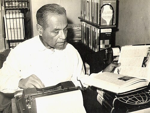 Arturo D. Hernández