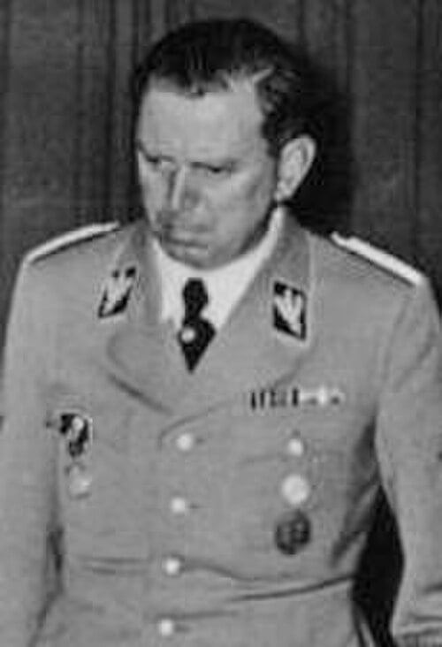 Julius Schaub